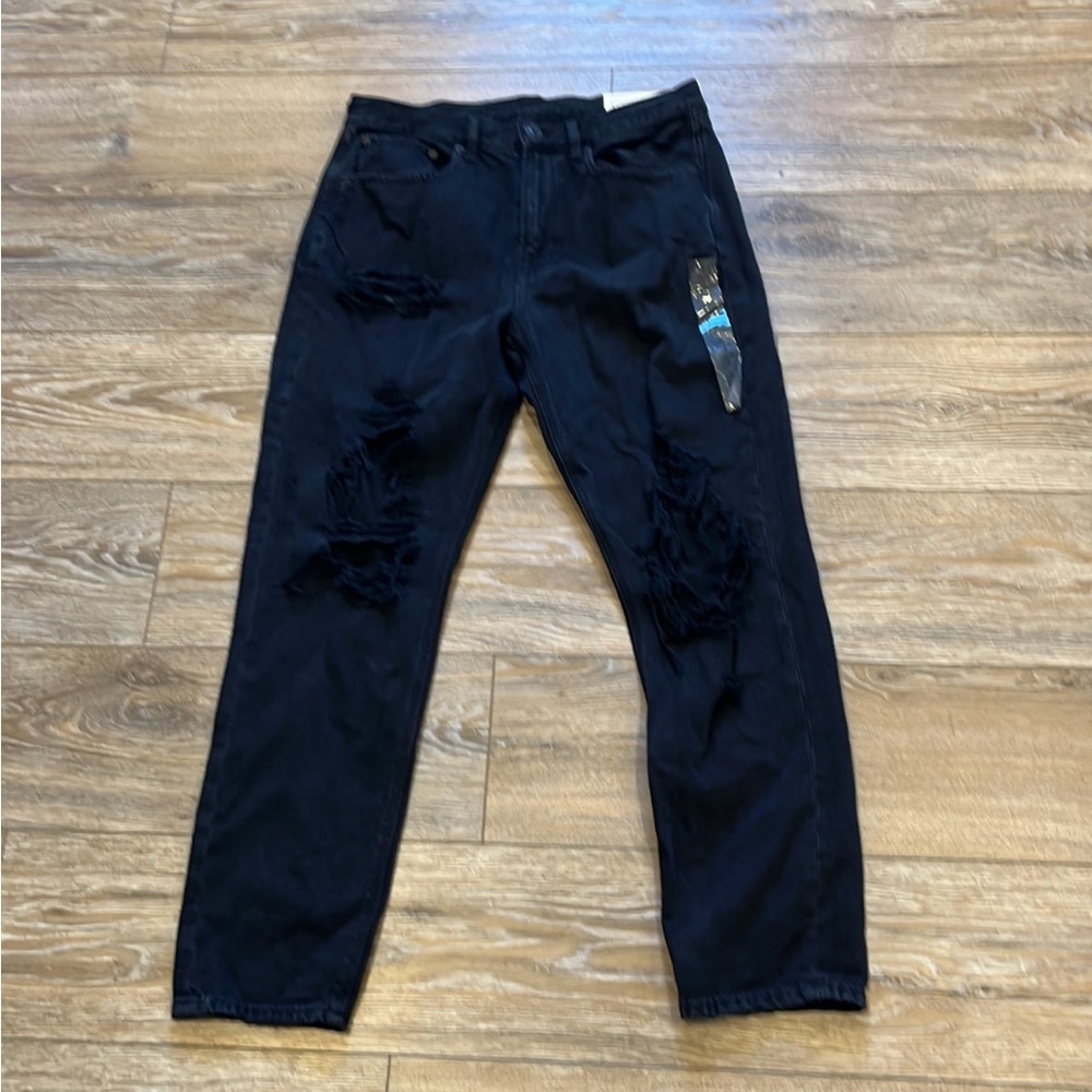 American Eagle ripped boyfriend jeans
